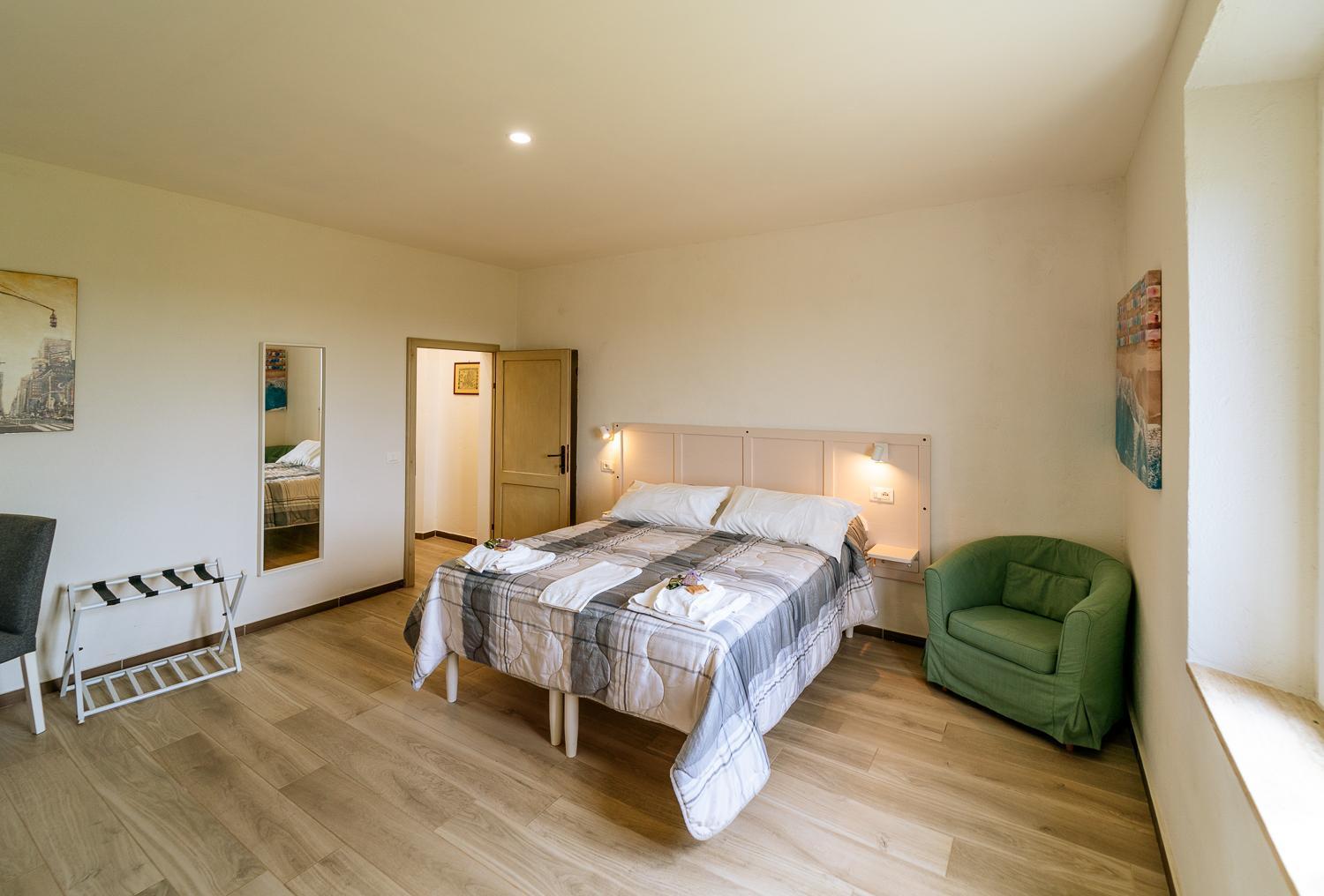 Agriturismo Bio Podere 109 - Wine&Food อัลเบเรเซ ภายนอก รูปภาพ