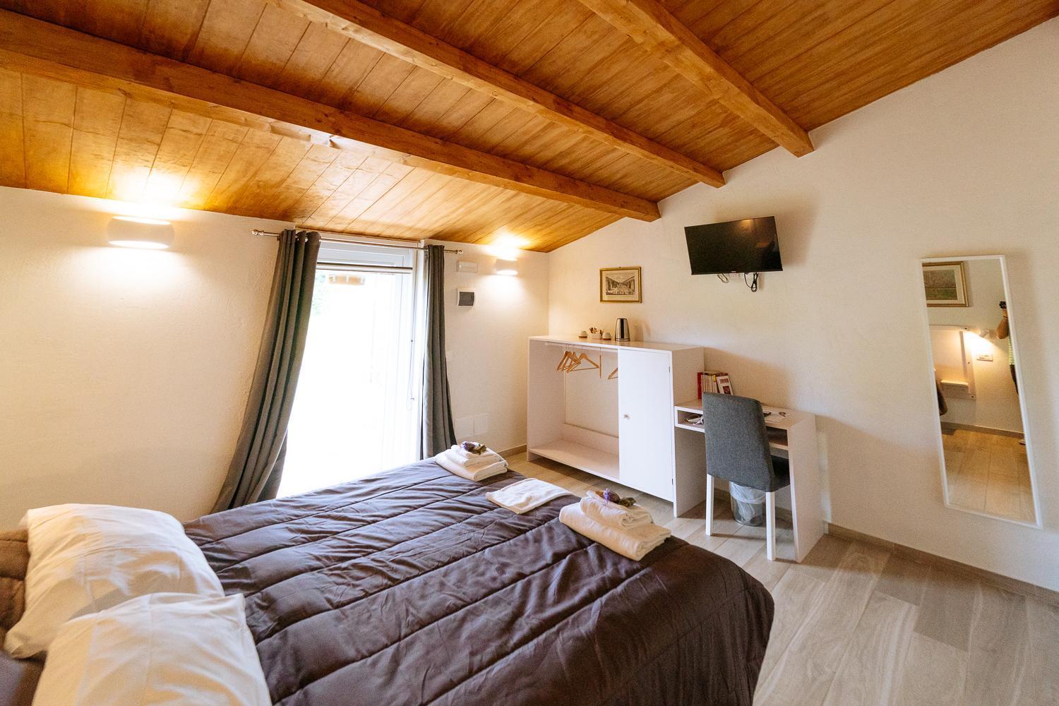 Agriturismo Bio Podere 109 - Wine&Food อัลเบเรเซ ภายนอก รูปภาพ