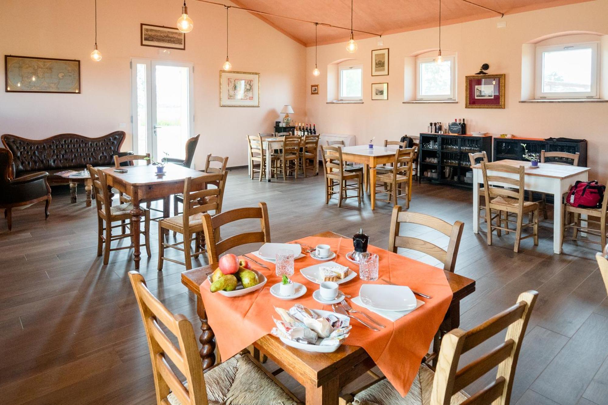 Agriturismo Bio Podere 109 - Wine&Food อัลเบเรเซ ภายนอก รูปภาพ
