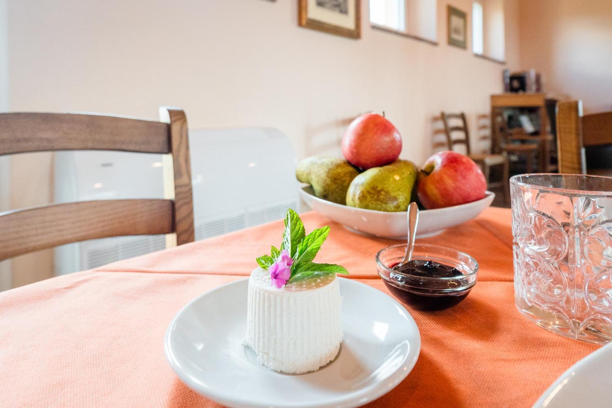 Agriturismo Bio Podere 109 - Wine&Food อัลเบเรเซ ภายนอก รูปภาพ