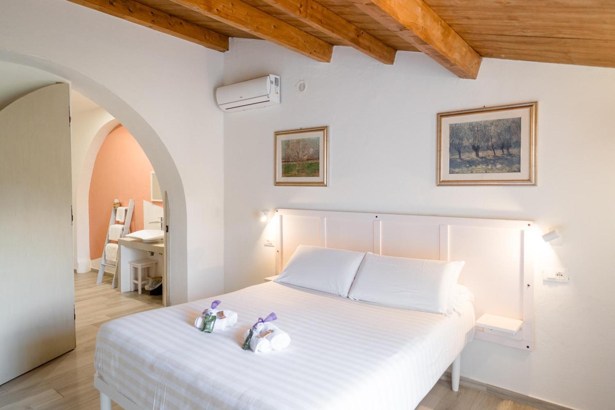 Agriturismo Bio Podere 109 - Wine&Food อัลเบเรเซ ภายนอก รูปภาพ